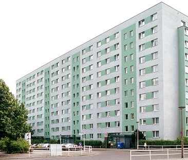 Gut geschnittene Wohnung mit Blick in den grünen Innenhof - Foto 1