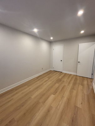 For Lease - 327 Sussex Avenue Unit# Upper, Richmond Hill, Ontario - Photo 1