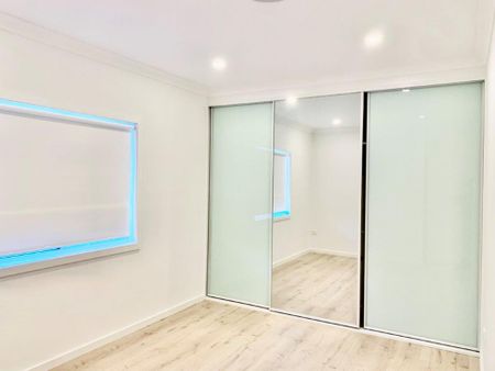 Luxurious Duplex with Studio - Photo 2