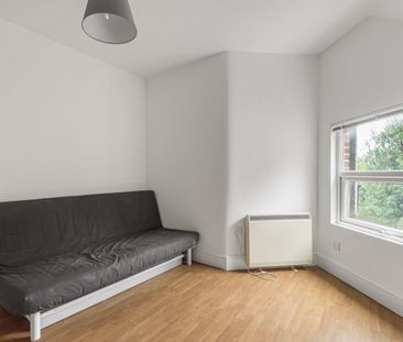 Tetherdown, London, N10 - Photo 1