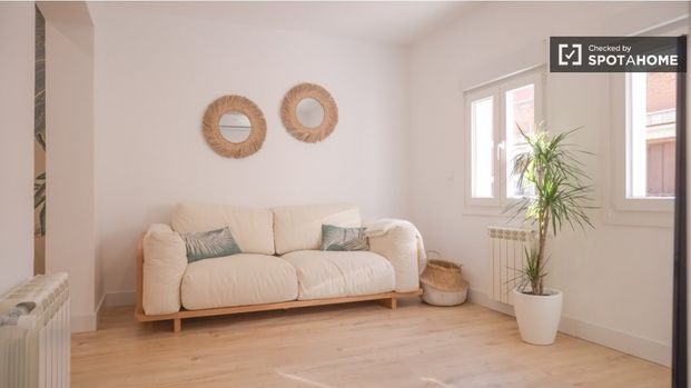 madrid, Community of Madrid 28020 - Photo 1