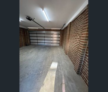 94 Monash Street, Sunshine, Vic 3020 - Photo 3