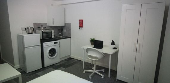 1 bedroom flat to rent - Photo 2