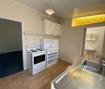 Quiet & Cozy 2-Bedroom Home in Miramar Location - Photo 5
