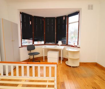 Room in a Shared House, Leigham Vale, SW16 - Photo 2