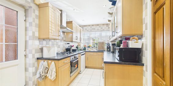 Norden Close, Maidenhead Norden Close, Maidenhead - Photo 3