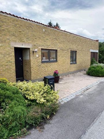 1 studentrum i ett delat kedjehus i ett lugnt område i centralt i Lund - Photo 3