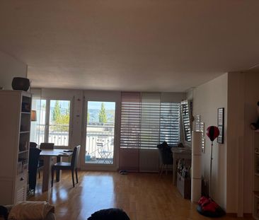 2.5 Zimmer, 64 m², 1. Stock - Foto 3