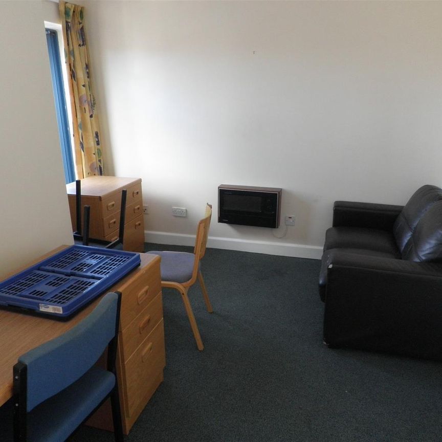 Queen Charlotte Street, Bristol - Photo 1