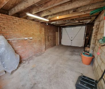 2 bed terraced house to rent in New Street, Kenilworth, CV8 - Photo 2