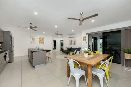 Coastal Comfort with Space to Relax - Photo 2