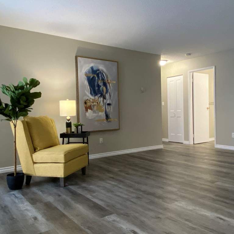 Pinecrest Apts - PARKING SPACE, HEAT & WATER INCLUDED - Photo 1