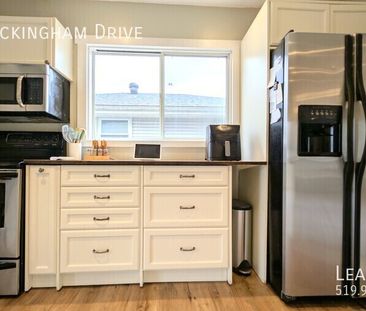 Central Windsor Home: 2BR/2BA + Office - Photo 2