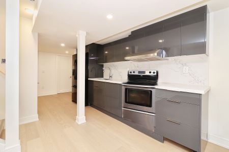 For Lease - 5815 Rainspring Drive, Mississauga, Ontario - Photo 5