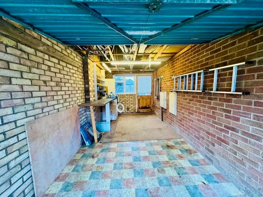 3 bedroom terraced house to rent - Photo 1