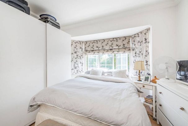 4 bedroom semi-detached house to rent - Photo 1