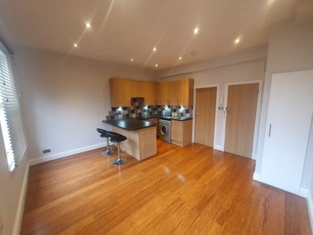 1 Bed Flat, Merton High Street, SW19 - Photo 4