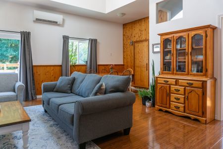 For Lease - 128 Picton Main Street Unit# Rear, Prince Edward County, Ontario - Photo 2