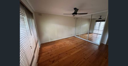 Family Home with Pool, Solar & Double Garage – Prime Vista Location - Photo 3