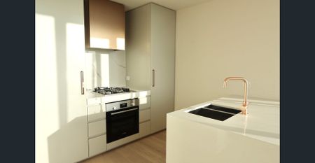 Contemporary PEAK Apartment - Photo 5