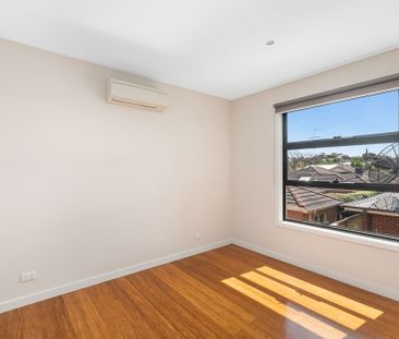 73A Argyle Street, Moonee Ponds. - Photo 3