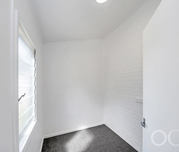 Open the Door to Comfort and Convenience on Dunorlan - Photo 2