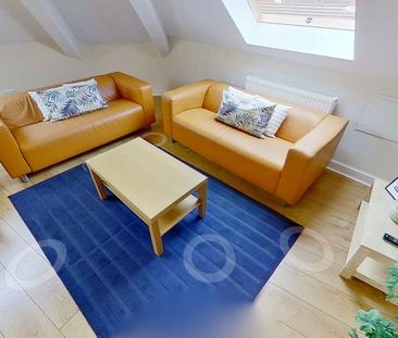 4 bedroom flat to rent - Photo 3