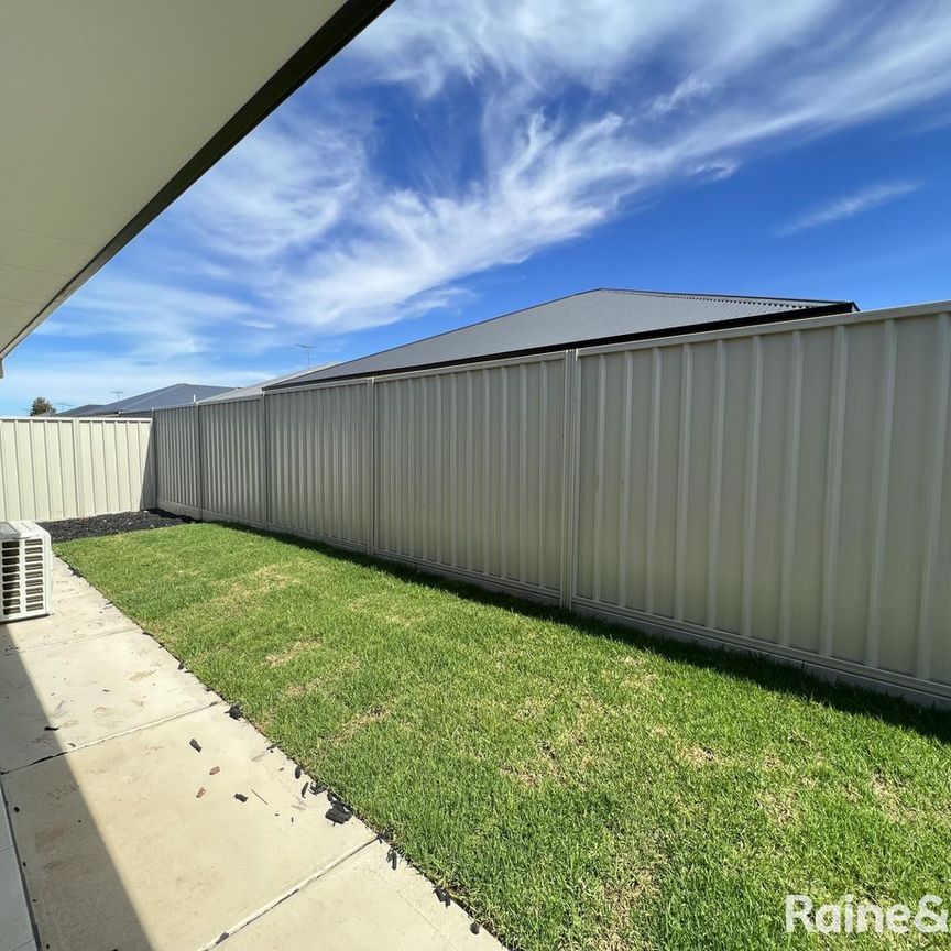 10 Andalusia Avenue, Munno Para West, SA 5115 - Photo 1