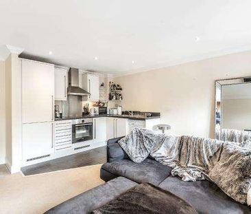 Knaphill, Woking, GU21 - Photo 2