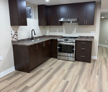 For Lease - 5487 Challenger Drive Unit# Bsmt, Mississauga, Ontario - Photo 2