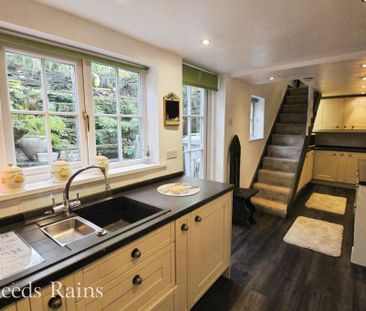 2 bedroom terraced house to rent - Photo 3