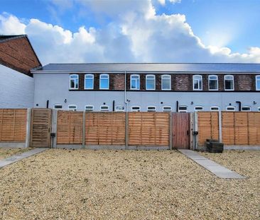 2 bedroom terraced house to rent - Photo 5