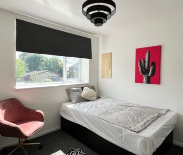 5A Irwin Approach, Halton, Leeds, LS15 0DW - Photo 2