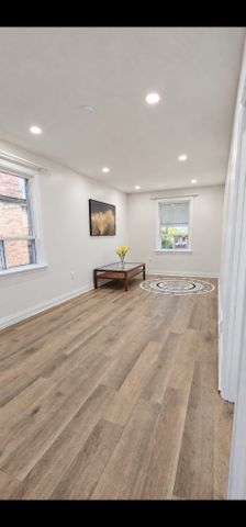 For Lease - 27 Inchcliffe Crescent Unit# Upper, Toronto, Ontario - Photo 3