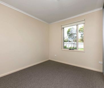 12 Seeger Drive, Morphett Vale - Photo 2