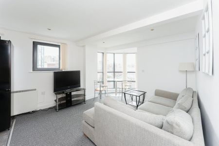 4 bedroom apartment to rent - Photo 3