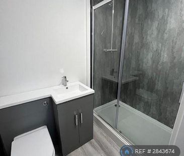 1 bedroom flat to rent - Photo 6