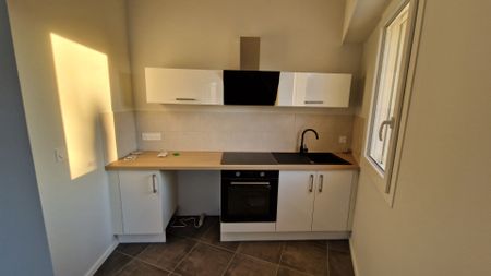 Location Appartement 2 pièces 45m² - Photo 4