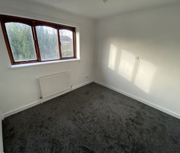 Firglades Court, Hull - Photo 6