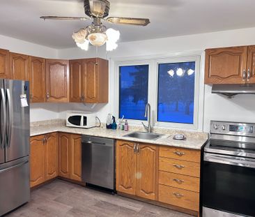 For Lease - 19801 Leslie Street Unit# Upper, East Gwillimbury, Ontario - Photo 4