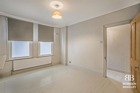 2 bedroom maisonette to rent - Photo 2