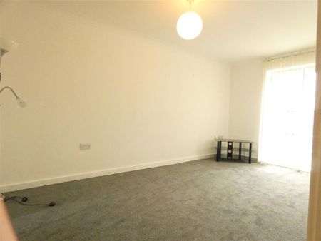 4 bed apartment to rent in Chillingham Road, Heaton, NE6 - Photo 5