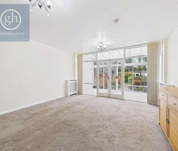 Milton Road, Ickenham, Uxbridge, UB10 - Photo 2