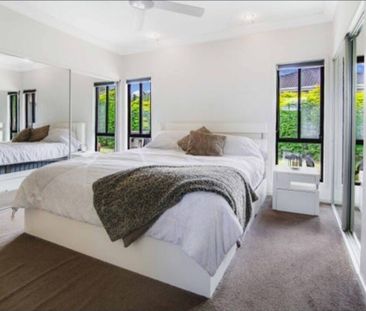 Upper Coomera - Photo 2