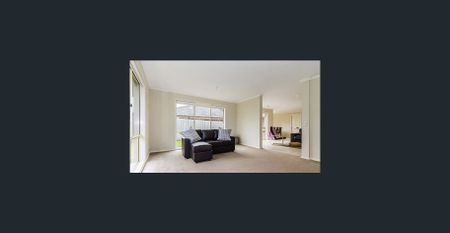 Spacious 4-Bedroom Family Home in Brookland Greens Estate! - Photo 4