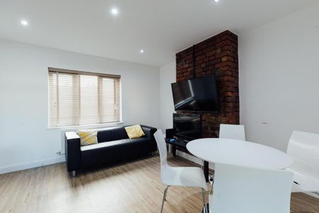 4 bedroom house to rent - Photo 2