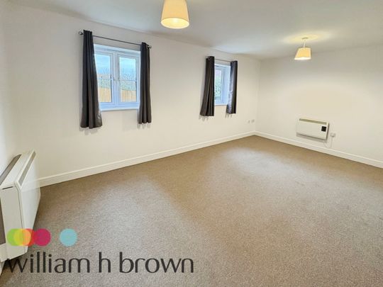 Holden Close, Braintree - Photo 1