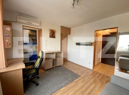 Garsoniera de închiriat, 22 mp, vedere panoramica, zona Piata Hermes - Photo 3