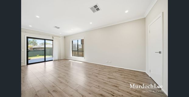 Stylish & Comfortable Home in a Prime Location-Close to Tallawong Metro - Photo 1