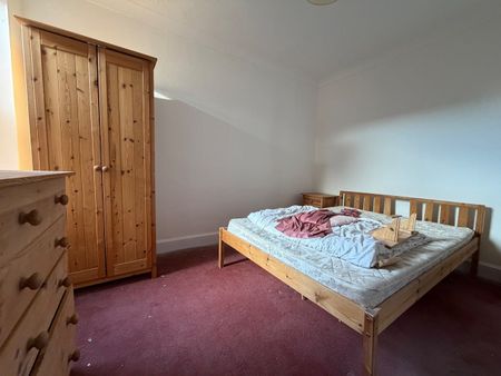 3 Bed Terraced House, South Road, SO17 - Photo 5